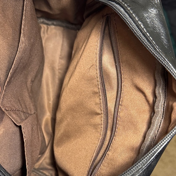 Stylish Black Camera Purse with Blue Accents - Picture 3 of 4